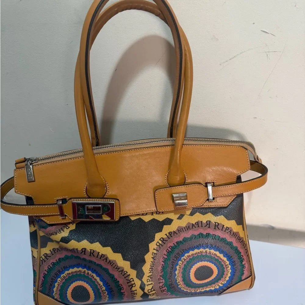 Ripani genuine leather cute satchel - beauty like new! Italian
